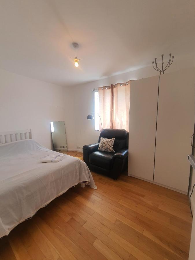 Art Double Bed Room Эджвар Экстерьер фото