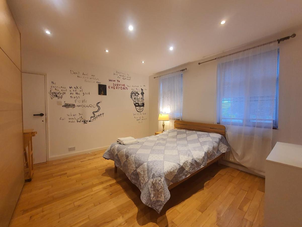 Art Double Bed Room Эджвар Экстерьер фото